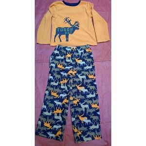 Boys Carter's size 6 orange Moose pajamas